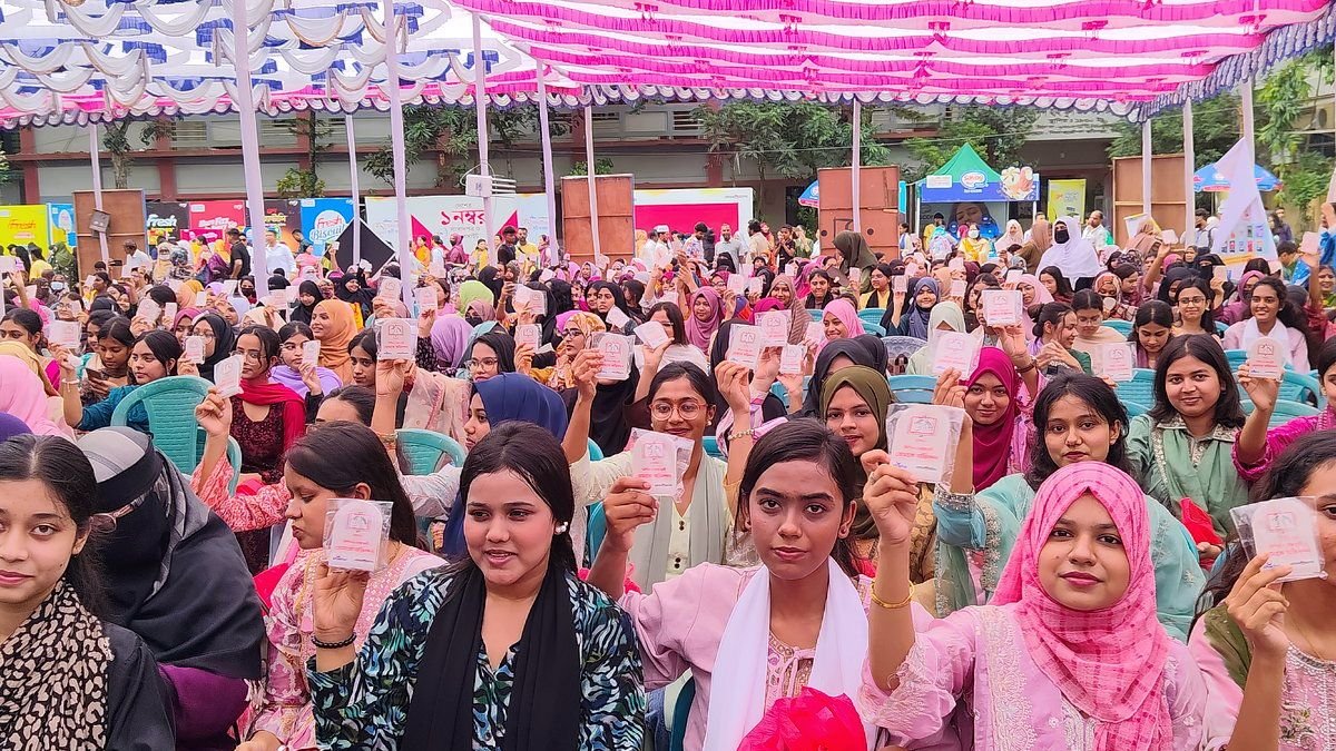 তিন জেলায় কৃতী শিক্ষার্থীদের সংবর্ধনা